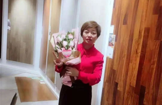 “世”在人為 | 世友地板赤峰經(jīng)銷商宋國(guó)云：持續(xù)努力，不懈奮斗，就能立于不敗之地